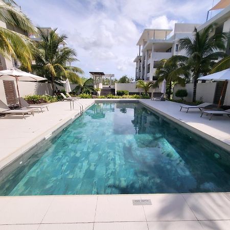 Beachwalk Deluxe Apartment - 50 Steps To The Beach カップ・マルールー エクステリア 写真