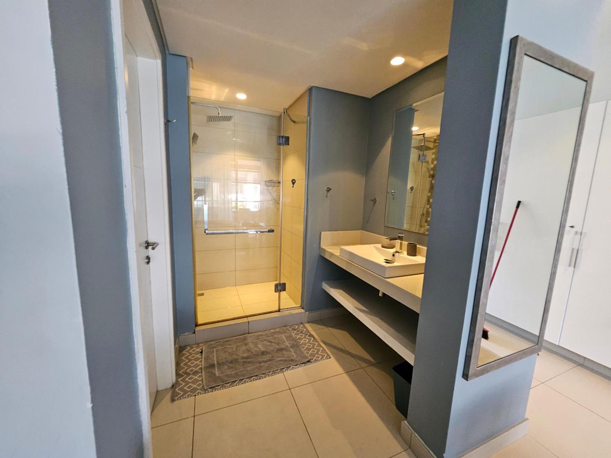 Beachwalk Deluxe Apartment - 50 Steps To The Beach カップ・マルールー エクステリア 写真